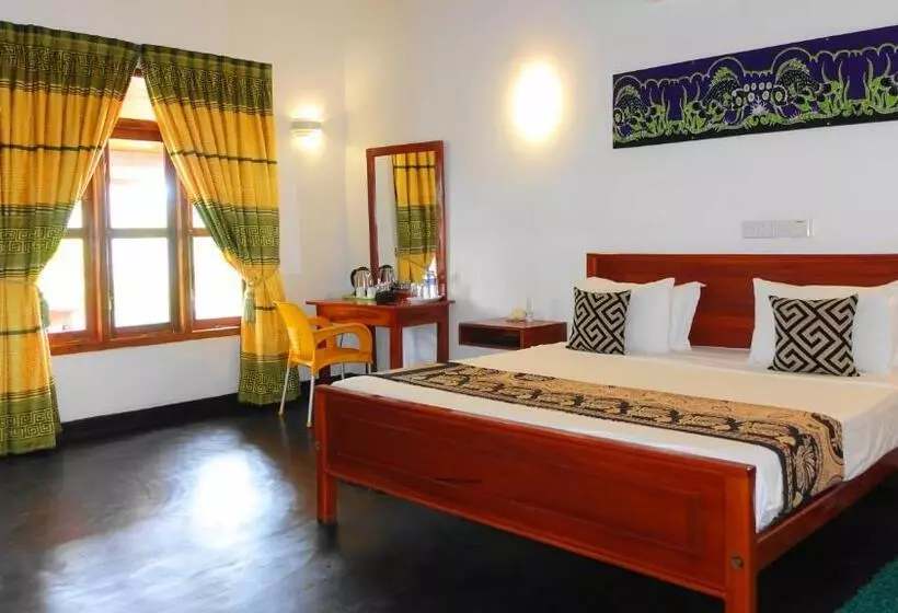 هتل Regina Beach Bungalow