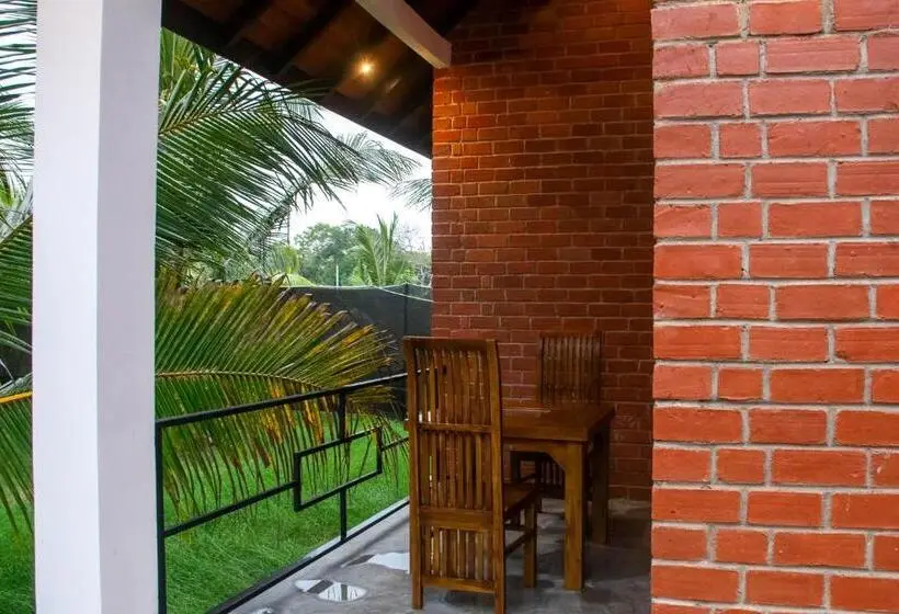 هتل Bigj Villas Nilaveli