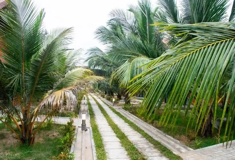 هتل Bigj Villas Nilaveli