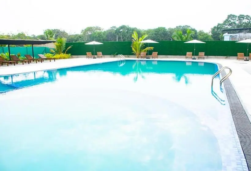هتل Bigj Villas Nilaveli