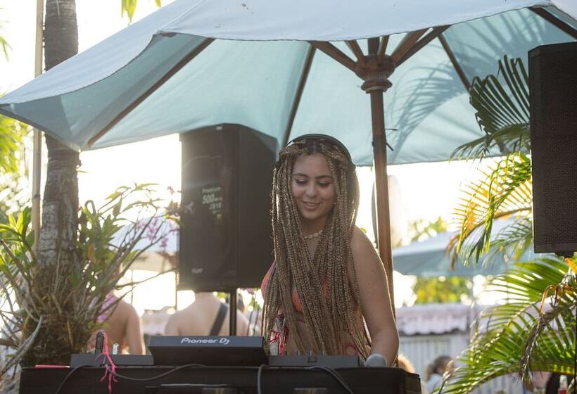 Clandestino Hostel Canggu