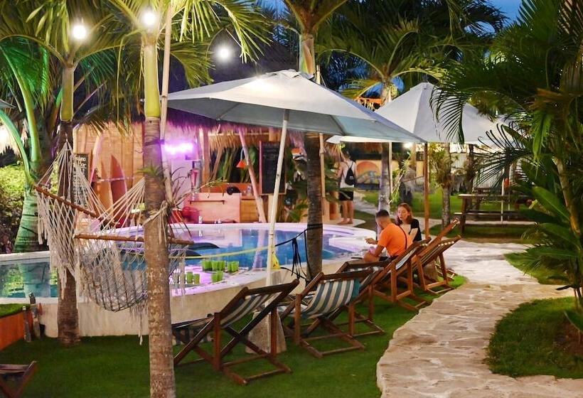 Clandestino Hostel Canggu