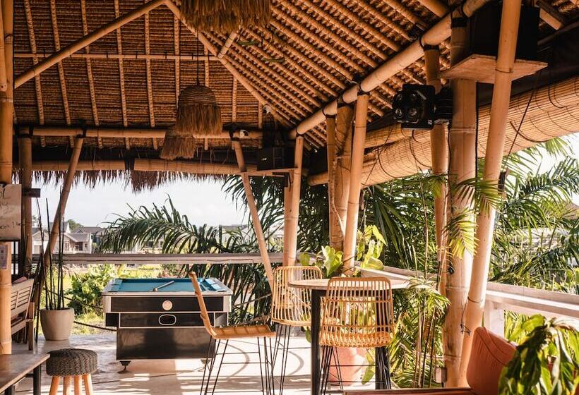 Clandestino Hostel Canggu