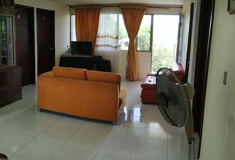 בית מלון כפרי Merkezi Saray