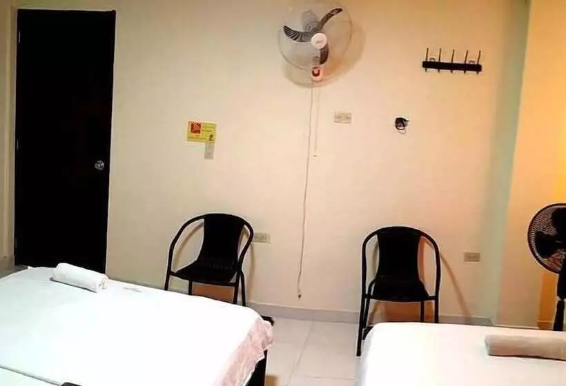 Hotelli Merkezi Saray