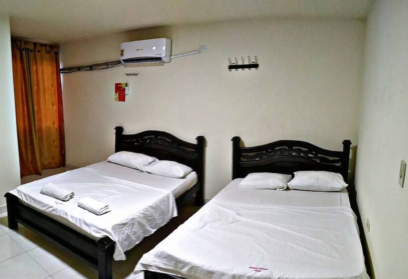 בית מלון כפרי Merkezi Saray