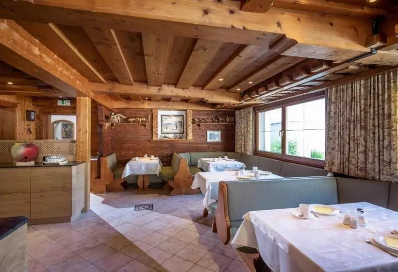 Alpenrose Hotel Garni