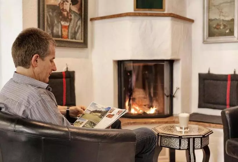 Alpenrose Hotel Garni