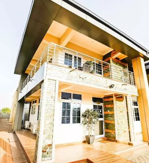 ホテル Jeyads Lodge