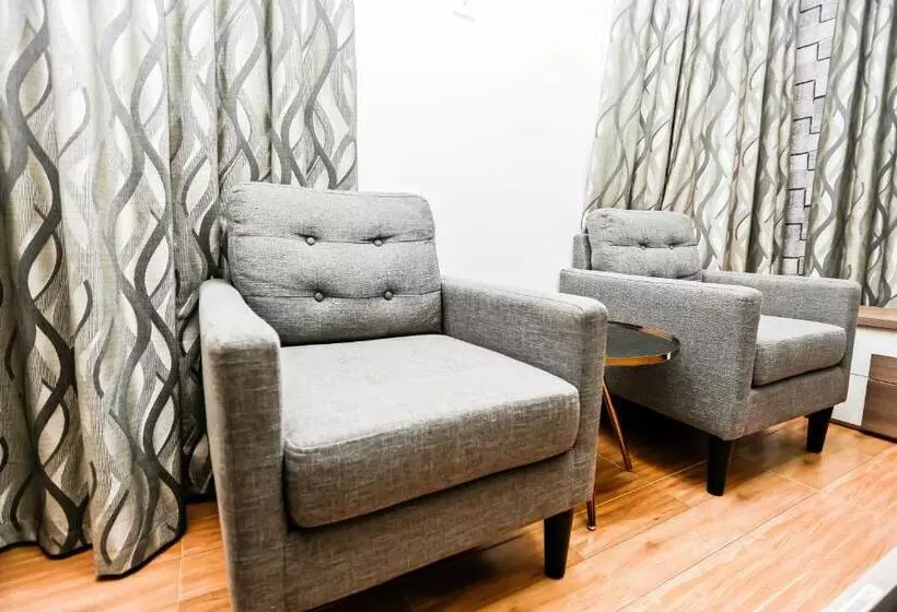 ホテル Jeyads Lodge