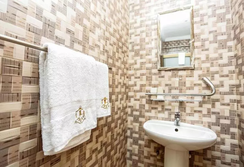 ホテル Jeyads Lodge