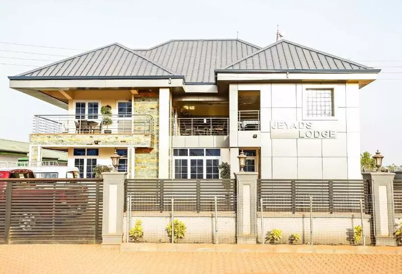ホテル Jeyads Lodge