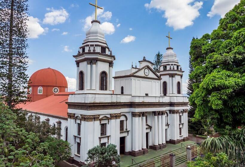 Alajuela City Hotel & Guest House