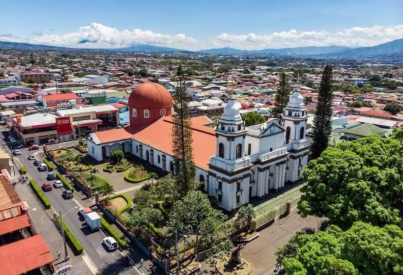 Alajuela City Hotel & Guest House
