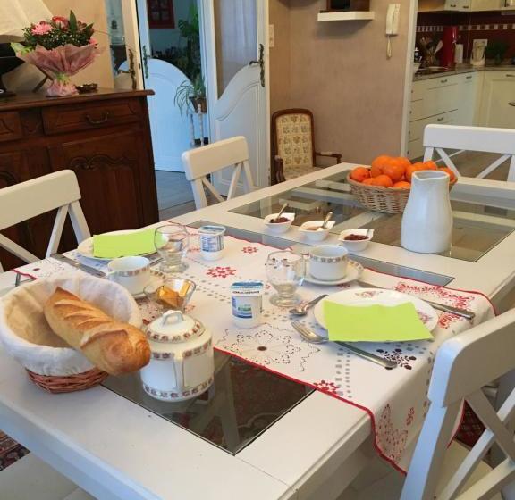 تختخواب و صبحانه Chambres D'hotes Maison Gille