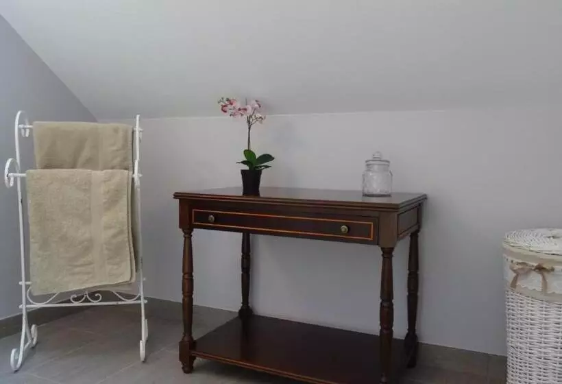 Aamiaismajoitus (B&B) Chambres D'hotes Maison Gille