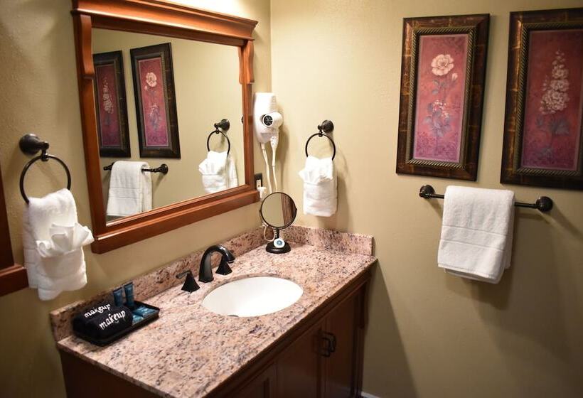 호텔 Silver Horseshoe Inn