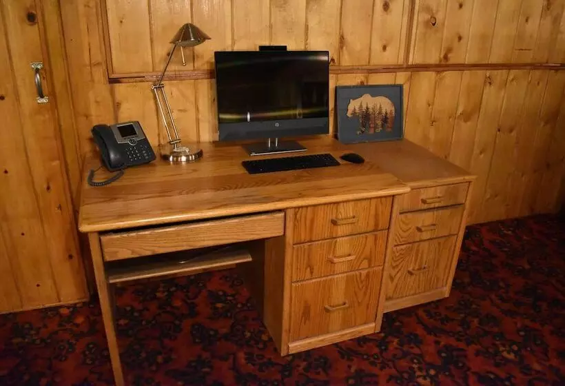 Hotelli Silver Horseshoe Inn