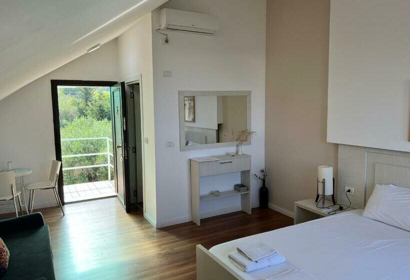 פנסיון Aria Guest House