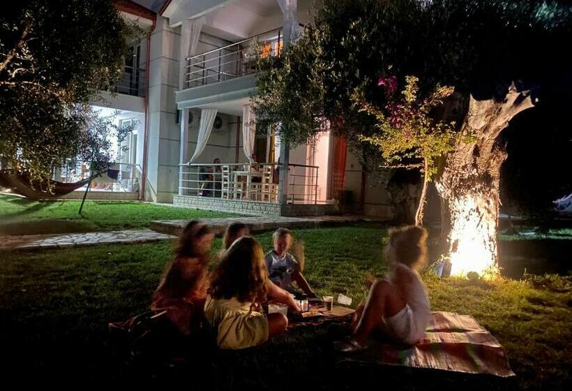 פנסיון Aria Guest House