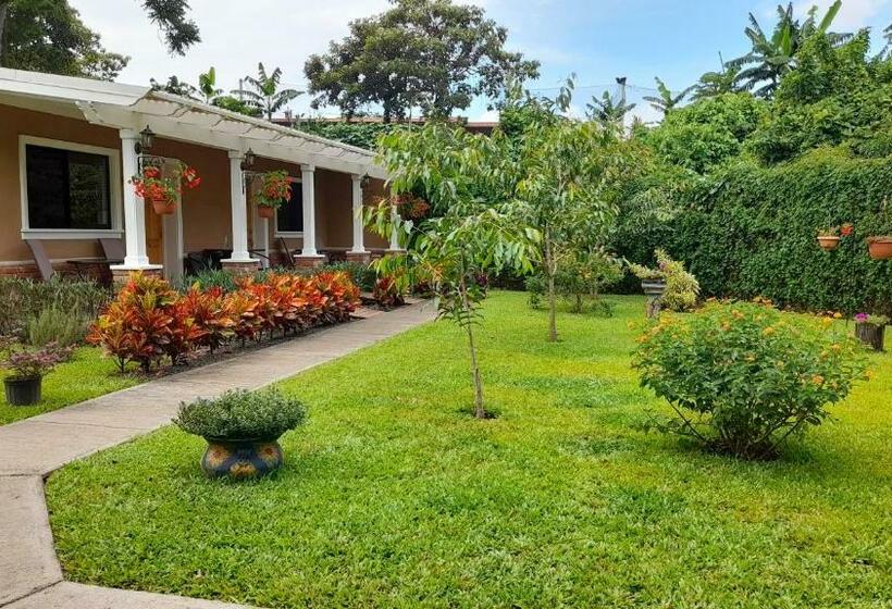 Airport Costa Rica B&b