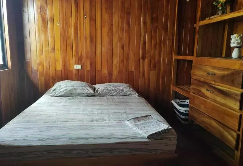 Hotelli Hostel Marisol Playa Samara
