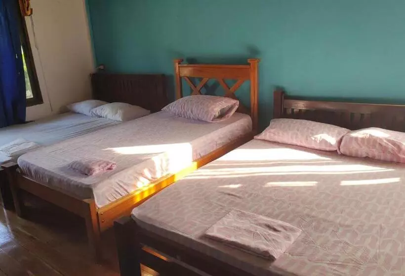 Hotelli Hostel Marisol Playa Samara