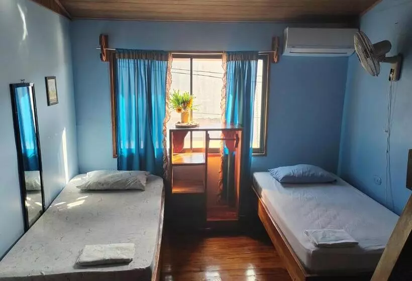 Hotelli Hostel Marisol Playa Samara