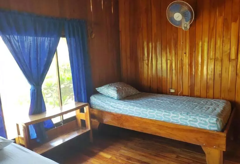 Hotelli Hostel Marisol Playa Samara