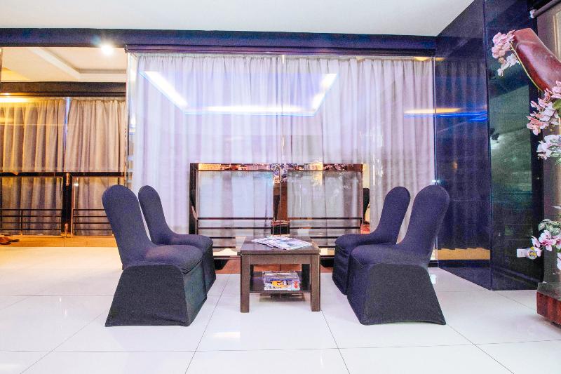 Hotel Reddoorz Premium Near Trinoma Mall