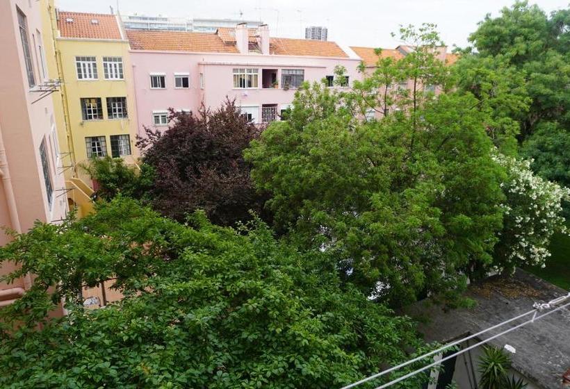 Pensionat Good Time Airport In Lisbon