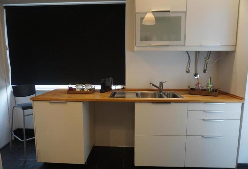 Pensionat Good Time Airport In Lisbon