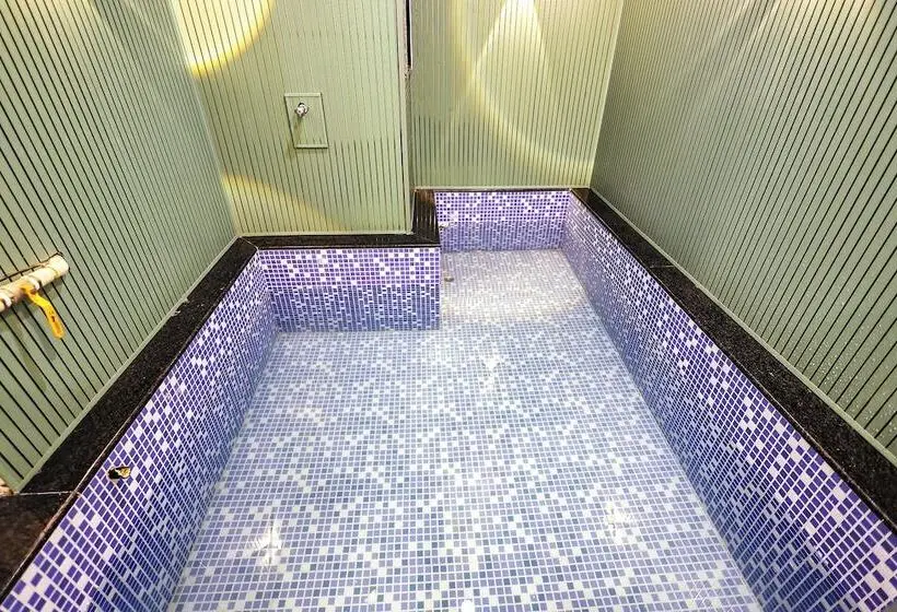 Fabhotel Prime Shyam Emprial