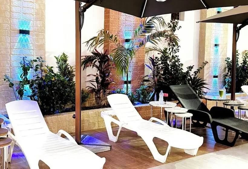 هتل Hôtel Mandela