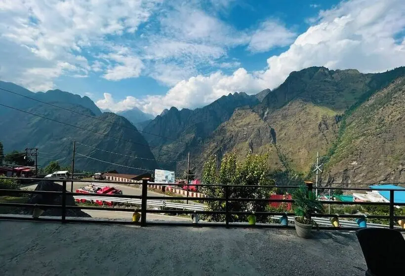 Hotelli Rudra Home Stay
