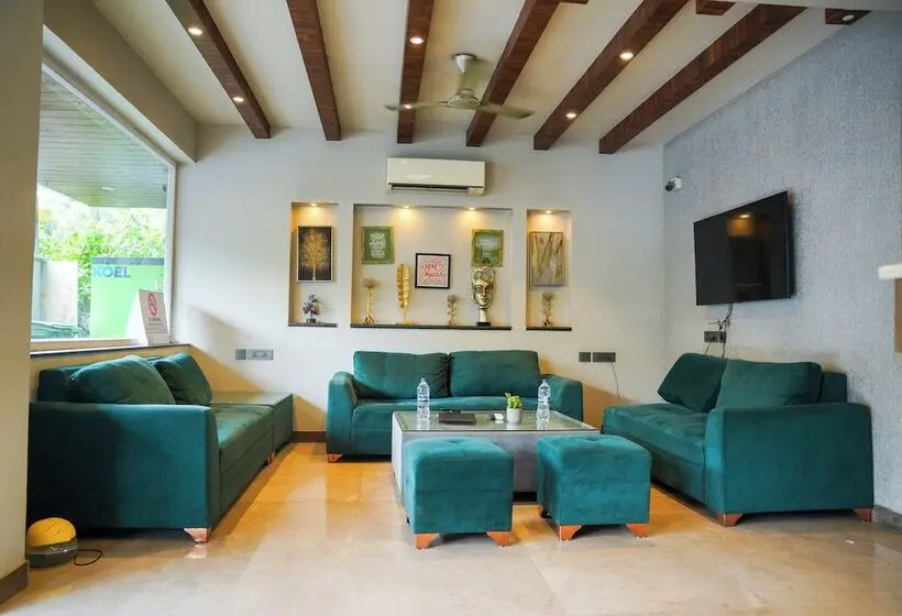 Hotelli Solara Inn