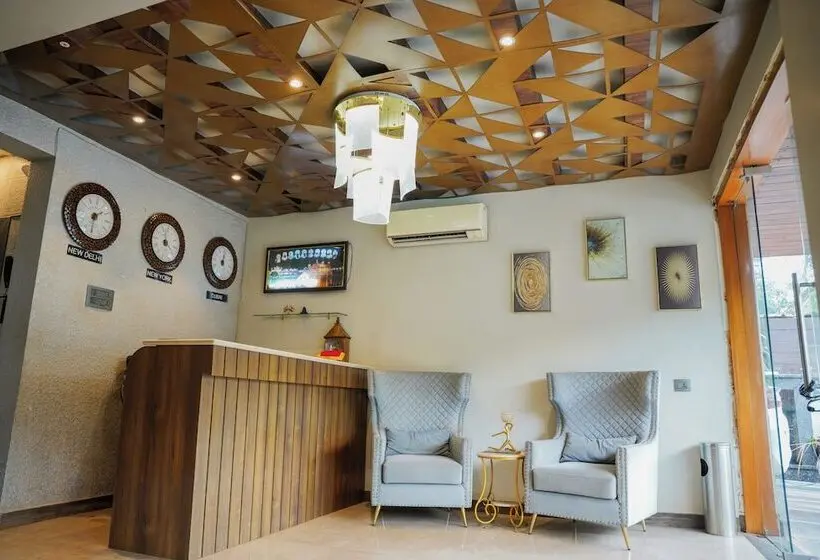 Hotelli Solara Inn