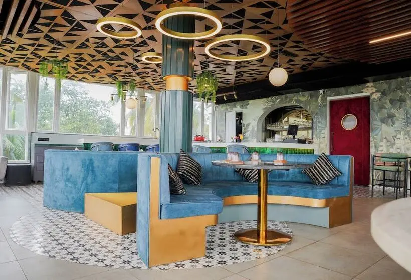 Hotelli Solara Inn