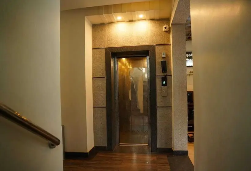Hotelli Solara Inn