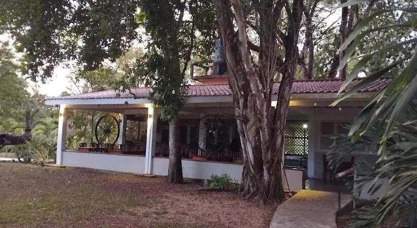 Hotelli Warriehead Resort