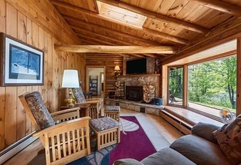Lang Lodge 3 Bedroom Cabin