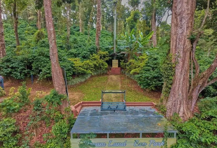 リゾートホテル Cave Ritz Coorg By Voyehomes