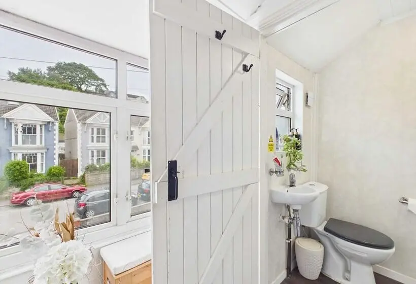 The Mews   1 Bed Holiday Home   Langland
