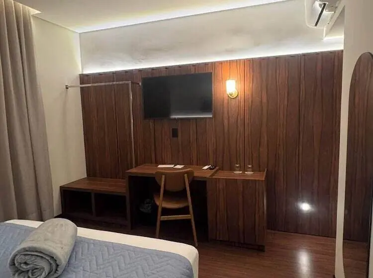 Class Hotel Americana