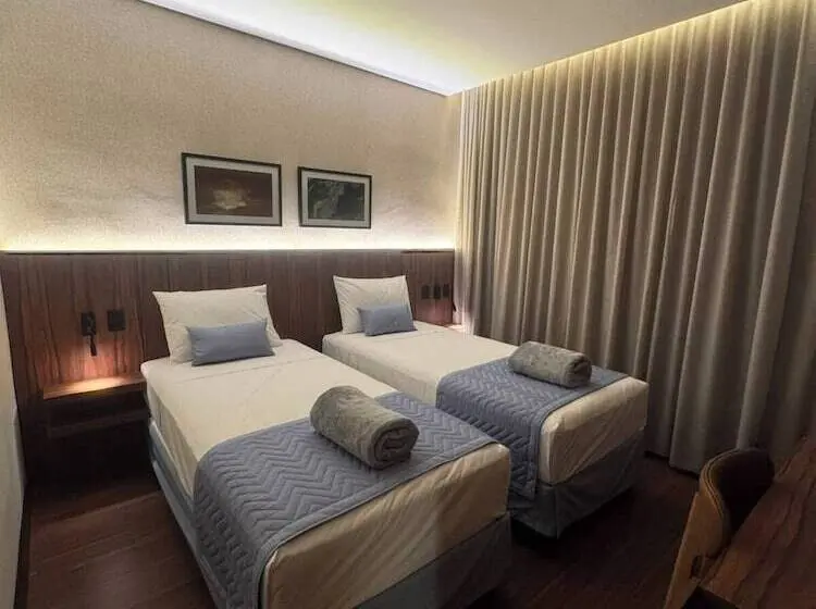 Class Hotel Americana