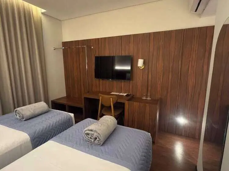 Class Hotel Americana