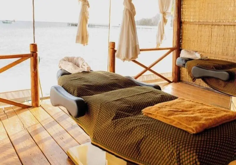 ホテル Golden Beach Resort