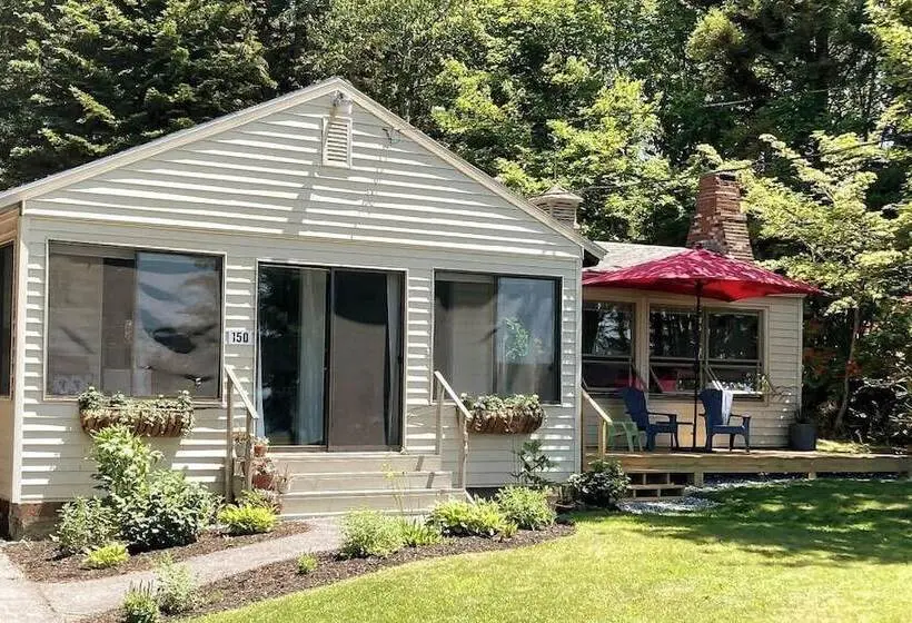 Ocean View Cottage Near Beach With Deck, Grill, & Full Kitchen