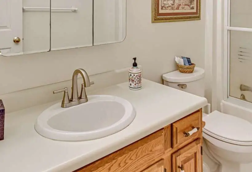 Serene Southern Pines Stay Near Firsthealth