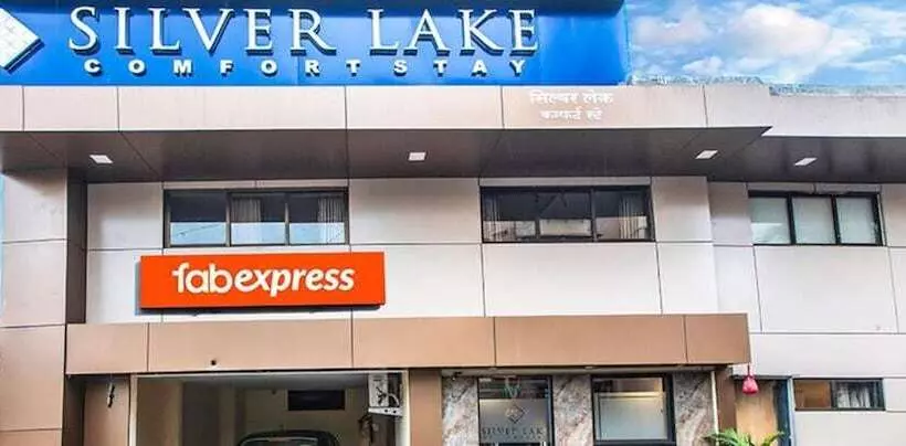 ホテル Fabexpress Silver Lake   Nr Bkc